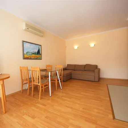 Sun City 1 - Menada Apartment